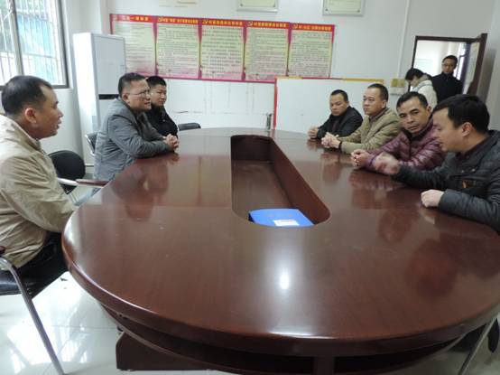 座谈会1.jpg