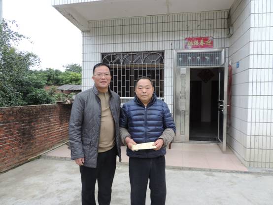 入户慰问1.jpg