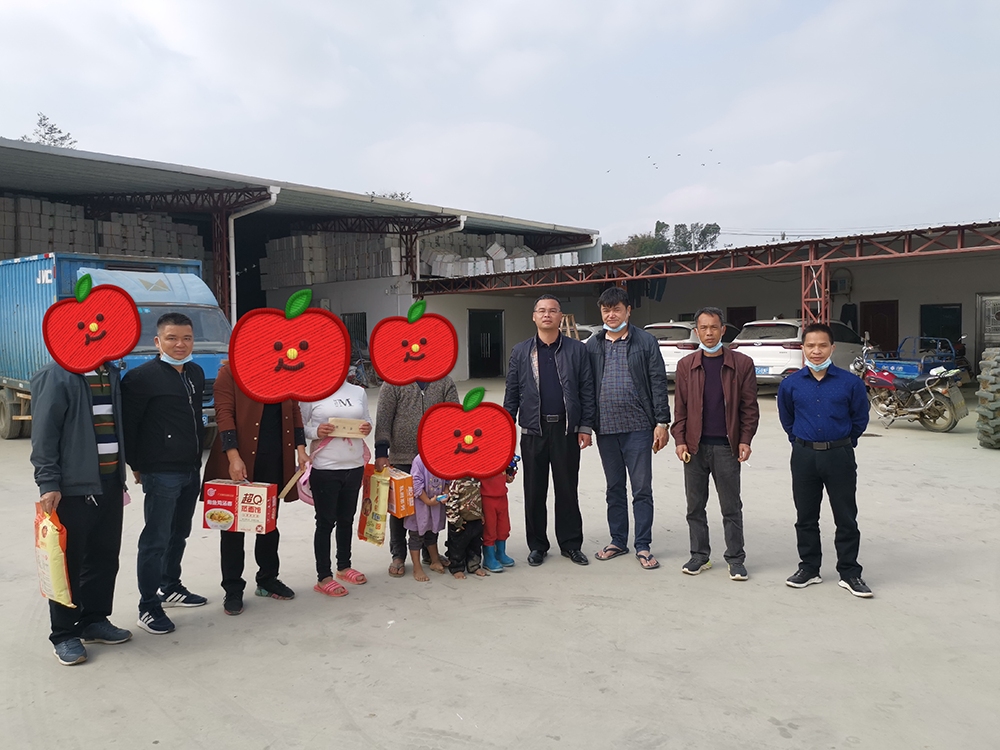 慰问留柏过年外来务工人员