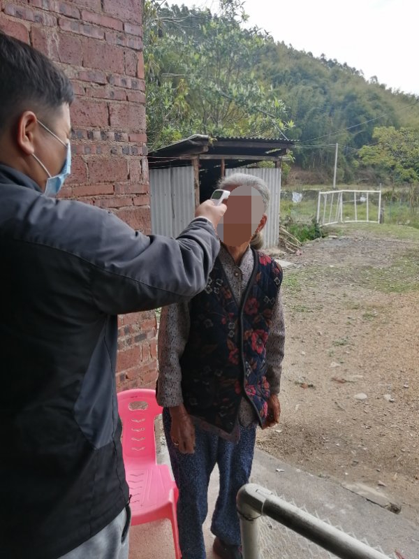 慰问独居、孤寡老人