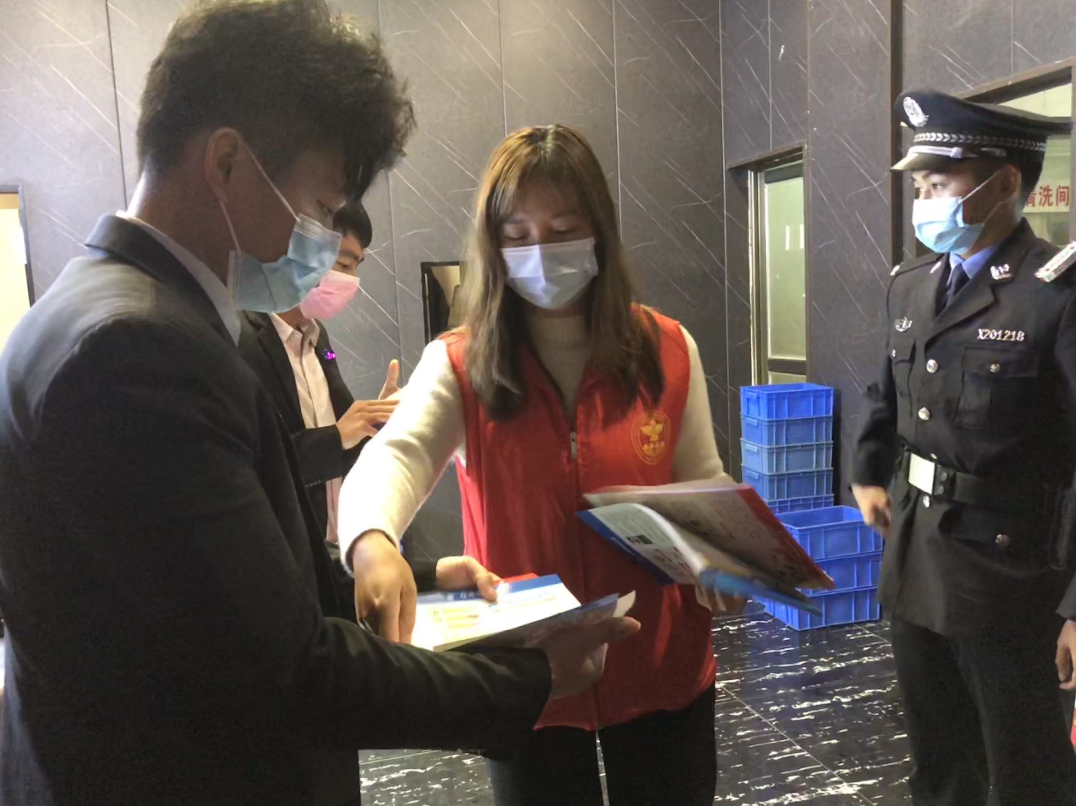 文章配图